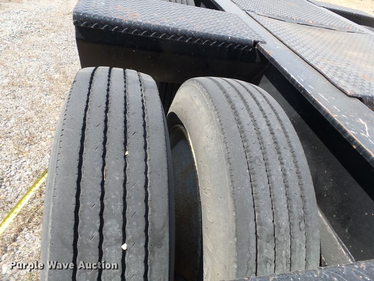 image for item DE8005 1999 Eager Beaver 50GSL/3 lowboy equipment trailer