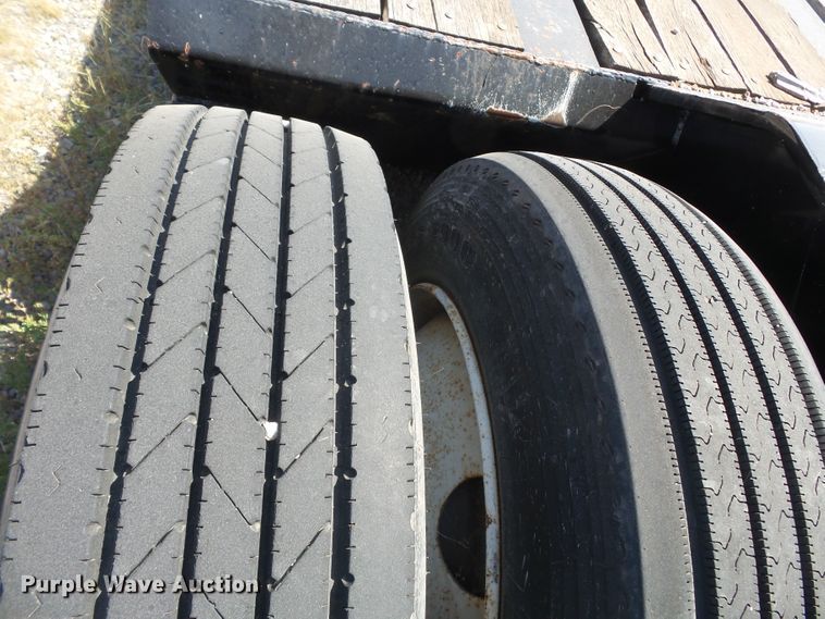 image for item DE8005 1999 Eager Beaver 50GSL/3 lowboy equipment trailer