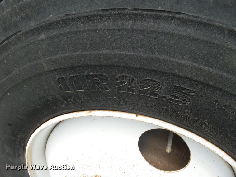 image for item DE8007 2000 International 4900 sewer rodder truck