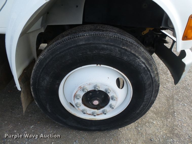 image for item DE8007 2000 International 4900 sewer rodder truck