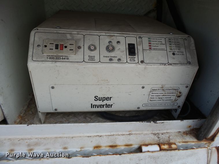 image for item DE8007 2000 International 4900 sewer rodder truck