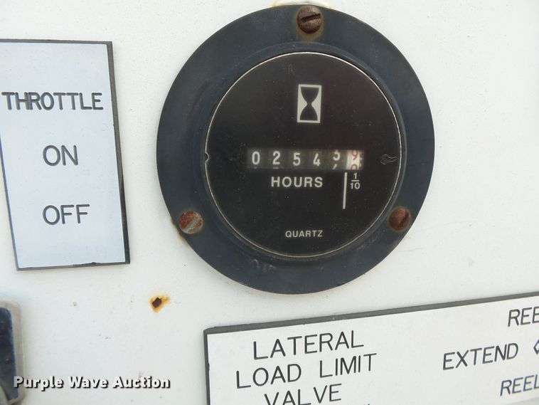 image for item DE8007 2000 International 4900 sewer rodder truck