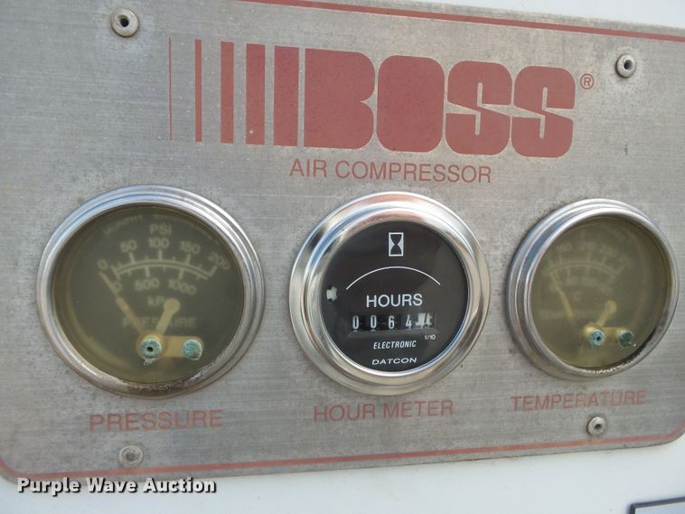 image for item DE8007 2000 International 4900 sewer rodder truck