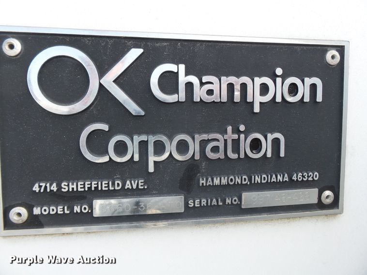 image for item DE8007 2000 International 4900 sewer rodder truck