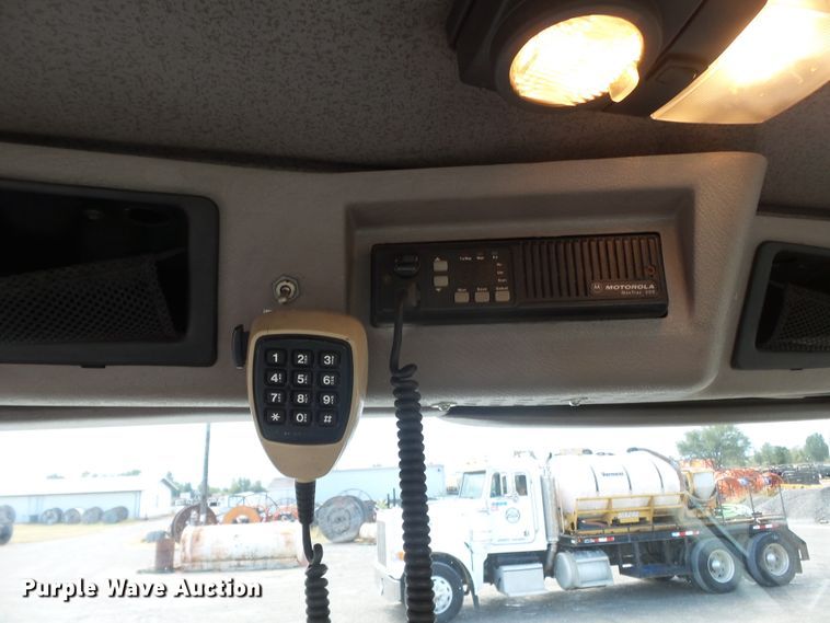 image for item DE8007 2000 International 4900 sewer rodder truck