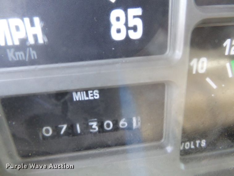 image for item DE8007 2000 International 4900 sewer rodder truck