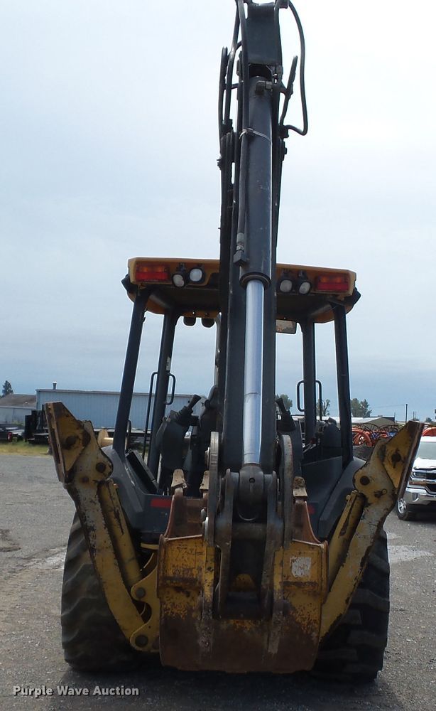 image for item DE8009 2007 John Deere 310SJ backhoe