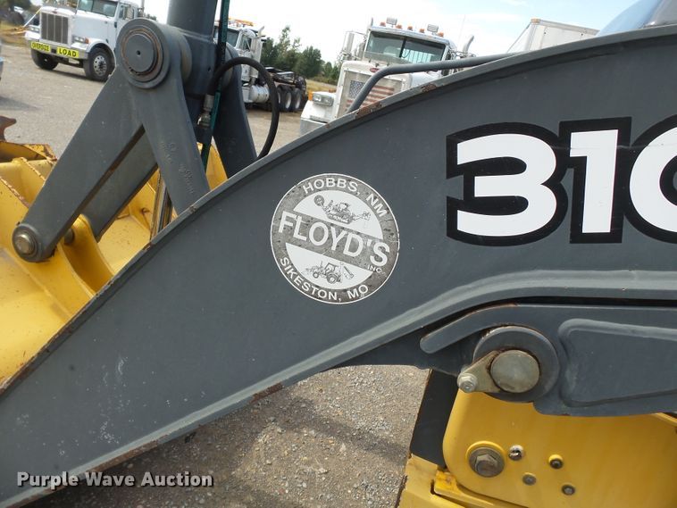 image for item DE8009 2007 John Deere 310SJ backhoe
