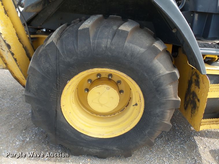 image for item DE8009 2007 John Deere 310SJ backhoe