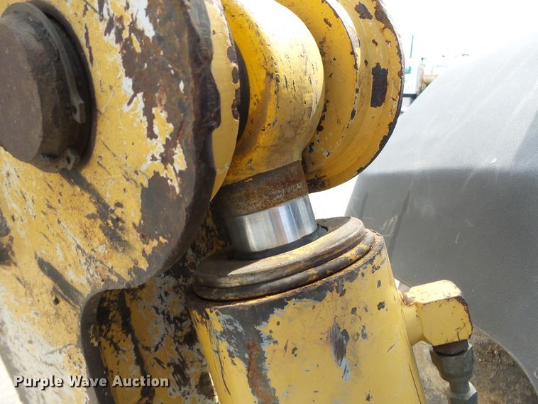 image for item DE8009 2007 John Deere 310SJ backhoe