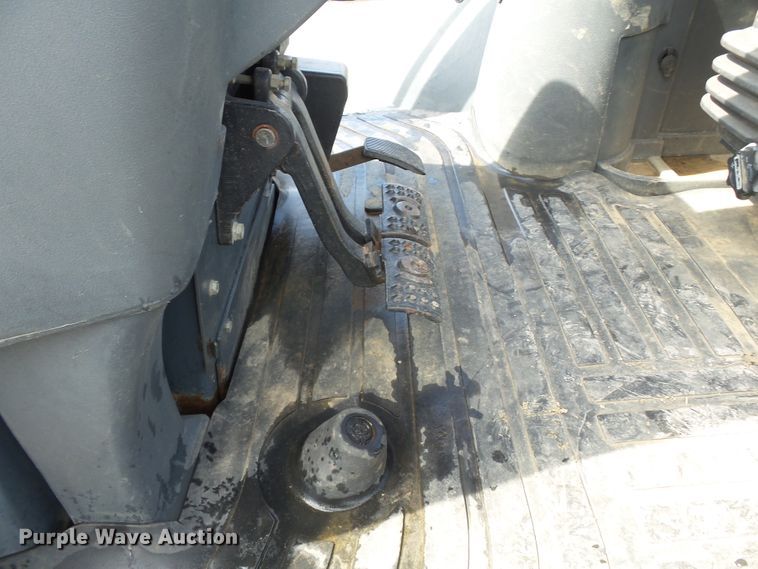 image for item DE8009 2007 John Deere 310SJ backhoe