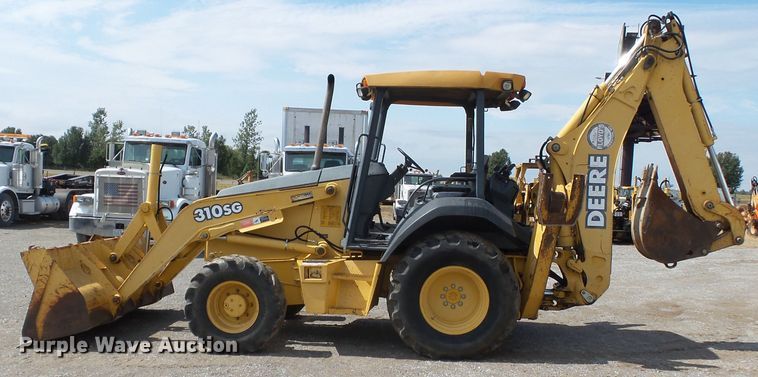 image for item DE8010 2005 John Deere 310SG backhoe