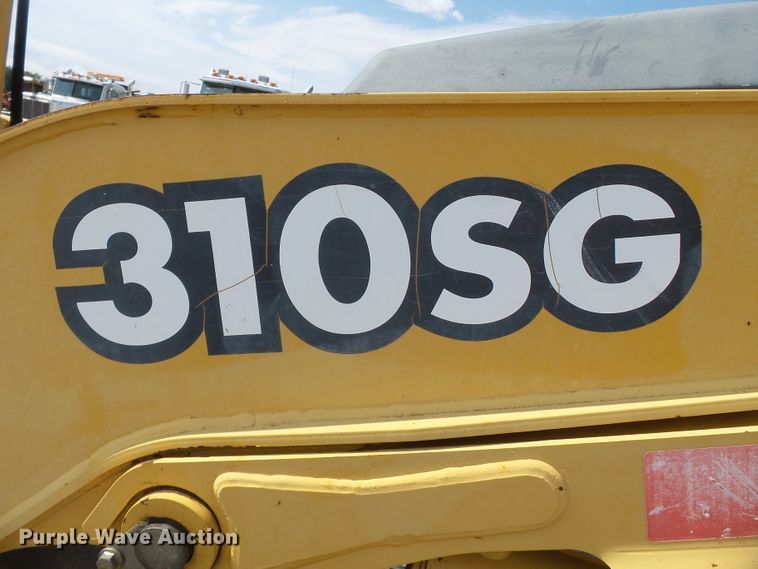 image for item DE8010 2005 John Deere 310SG backhoe