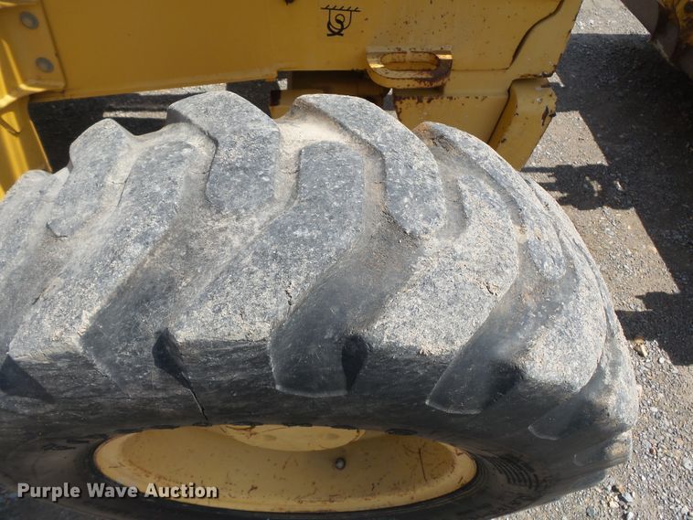 image for item DE8010 2005 John Deere 310SG backhoe