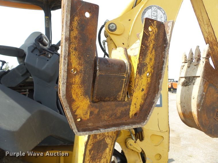 image for item DE8010 2005 John Deere 310SG backhoe