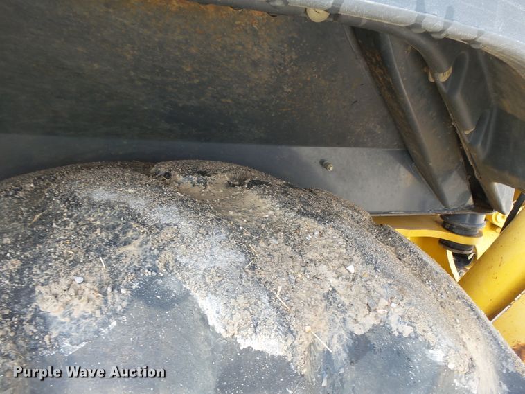 image for item DE8010 2005 John Deere 310SG backhoe