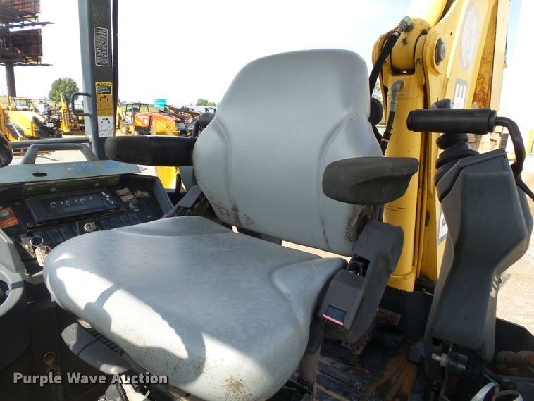 image for item DE8010 2005 John Deere 310SG backhoe