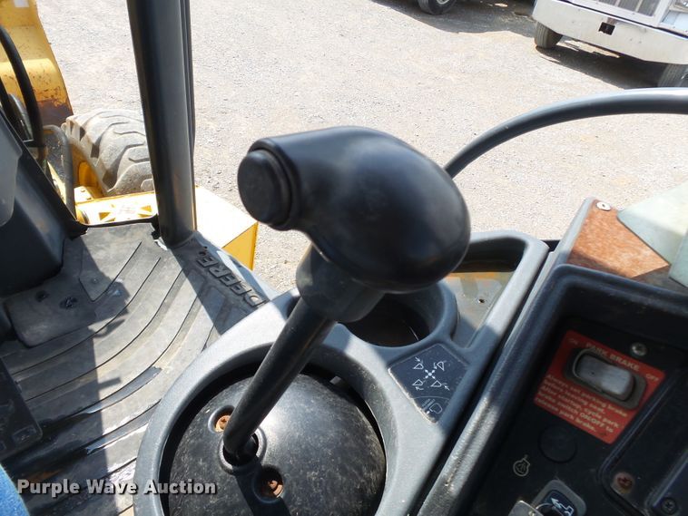 image for item DE8010 2005 John Deere 310SG backhoe