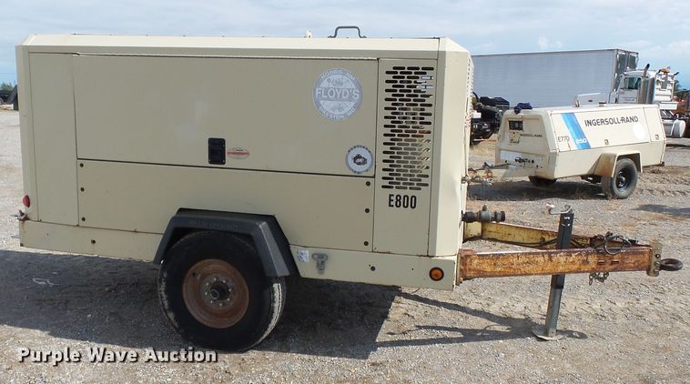 image for item DE8011 2005 Ingersoll Rand VHP400W1R air compressor