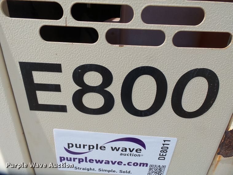 image for item DE8011 2005 Ingersoll Rand VHP400W1R air compressor