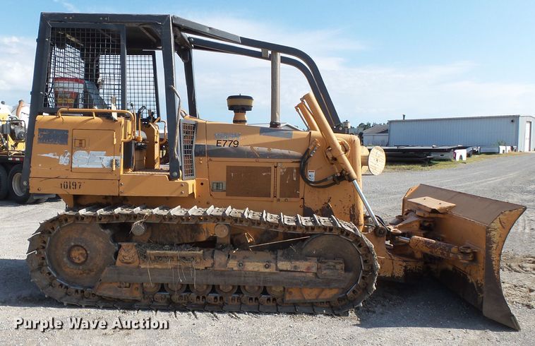 image for item DE8013 2005 Case 1150H LT dozer