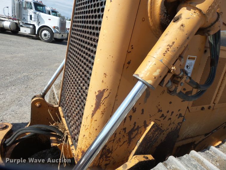 image for item DE8013 2005 Case 1150H LT dozer