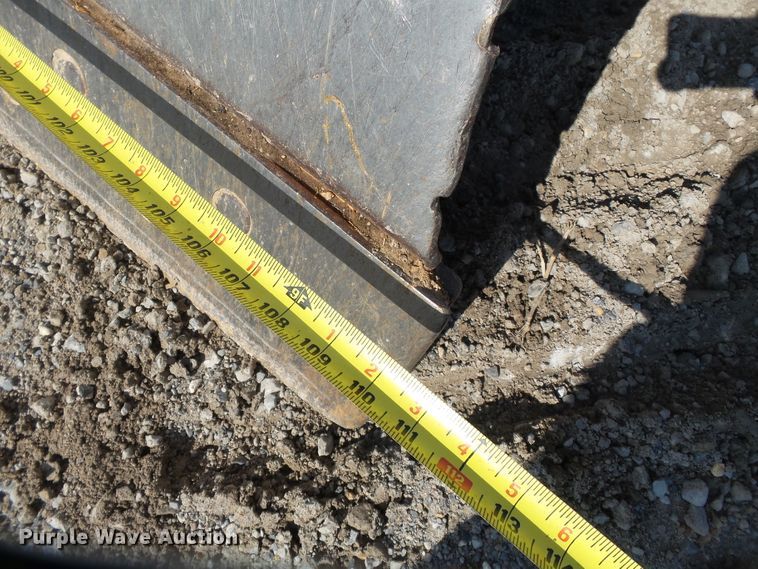 image for item DE8013 2005 Case 1150H LT dozer