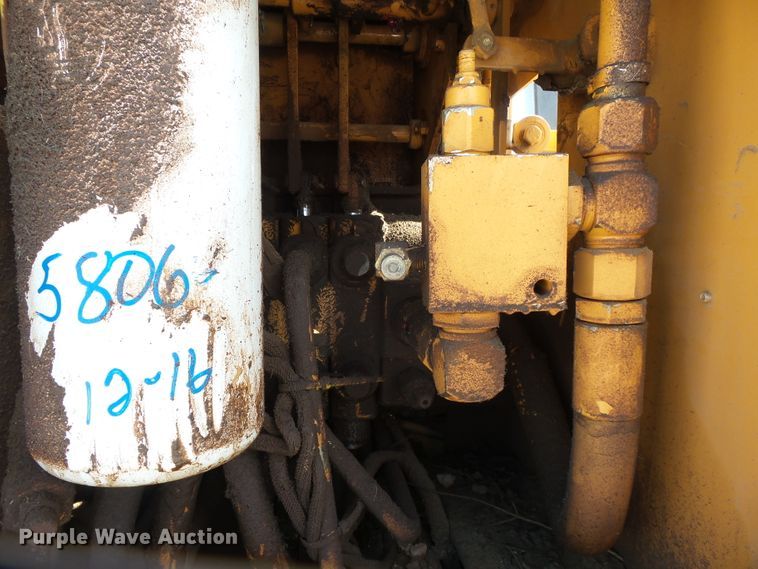 image for item DE8013 2005 Case 1150H LT dozer