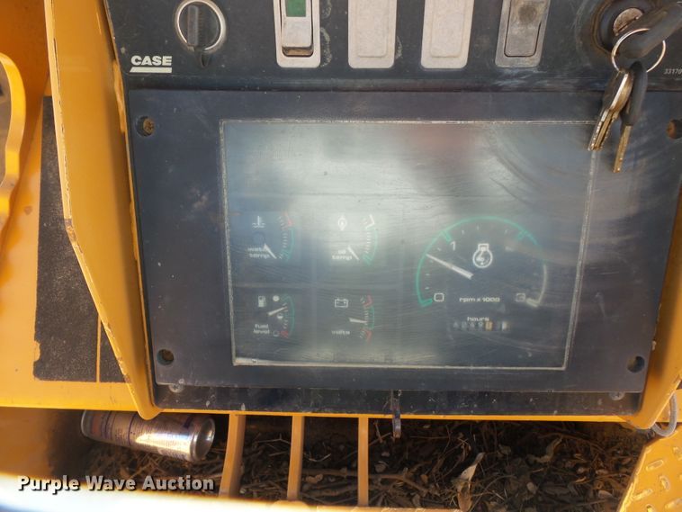 image for item DE8013 2005 Case 1150H LT dozer