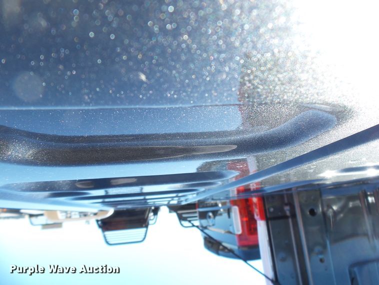 image for item DE8014 2019 Ford F350 pickup truck bed