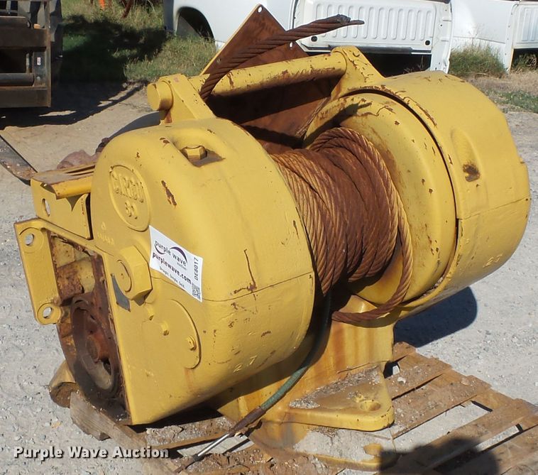 image for item DE8017 Carco 80PSF1100 winch