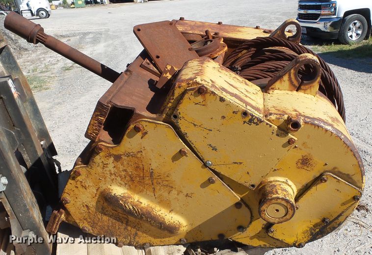 image for item DE8018 Hyster winch