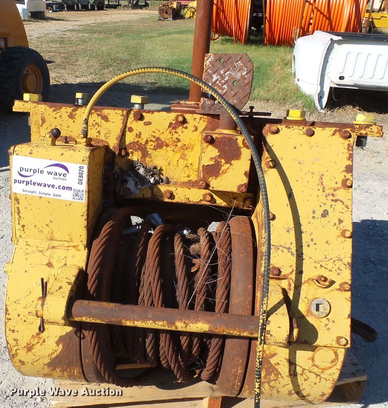 image for item DE8020 Dozer winch