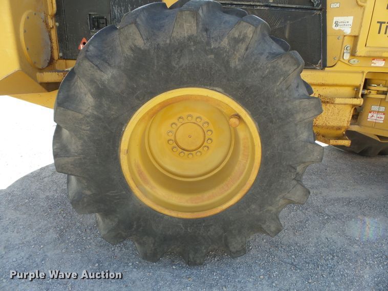 image for item DE8023 2007 Tigercat M726E mulcher