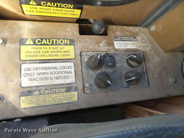 image for item DE8023 2007 Tigercat M726E mulcher