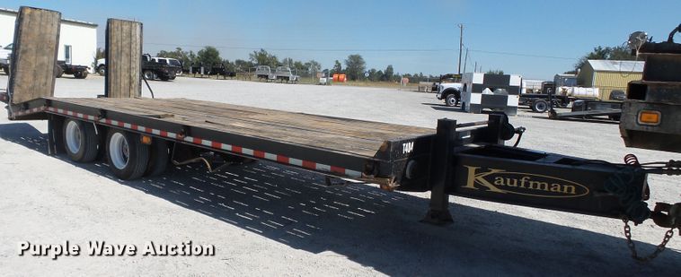 image for item DE8024 2013 Kaufman equipment trailer