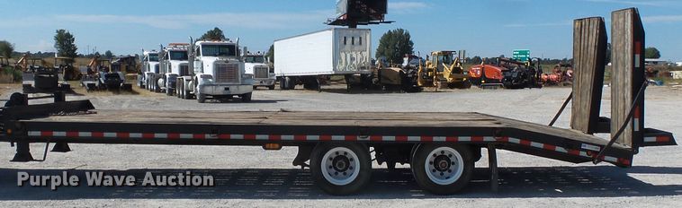 image for item DE8024 2013 Kaufman equipment trailer