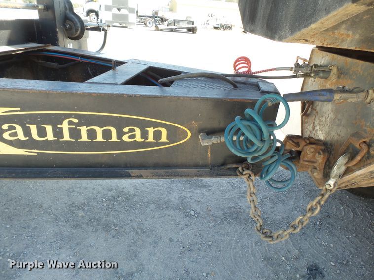 image for item DE8024 2013 Kaufman equipment trailer