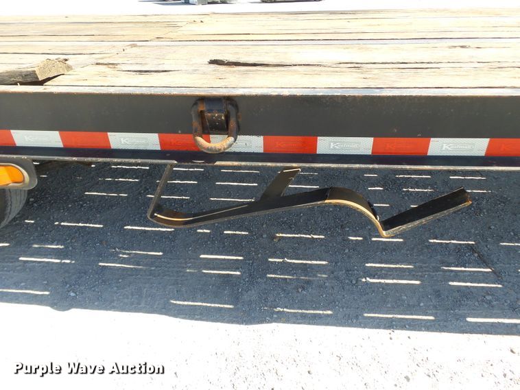 image for item DE8024 2013 Kaufman equipment trailer