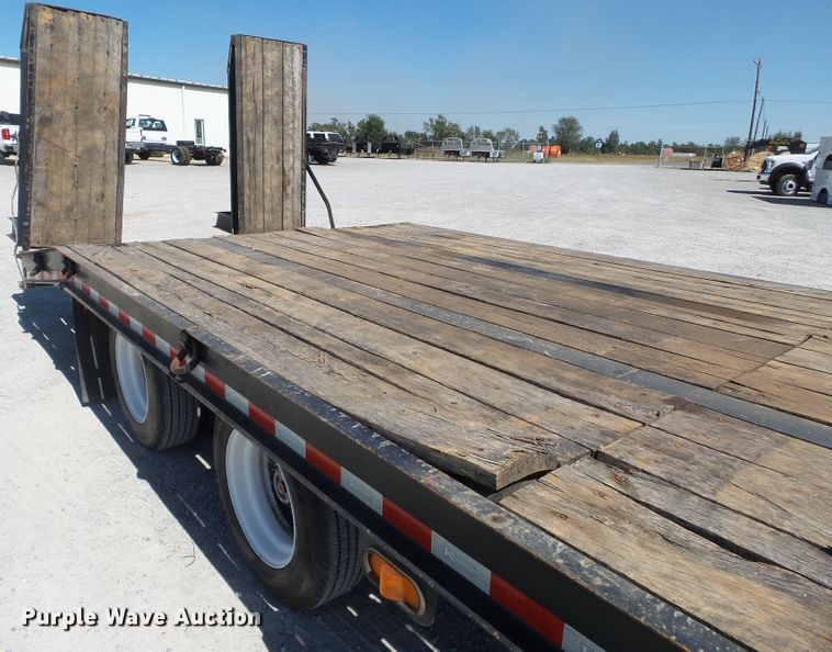 image for item DE8024 2013 Kaufman equipment trailer