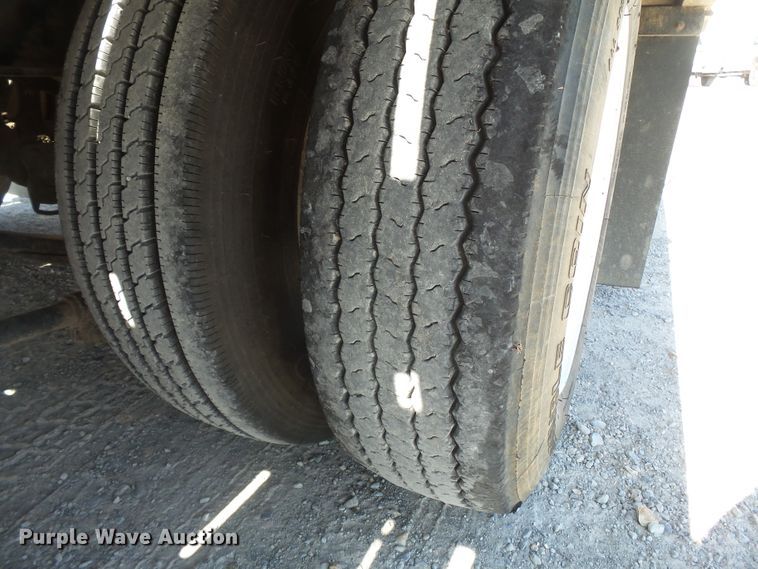 image for item DE8024 2013 Kaufman equipment trailer