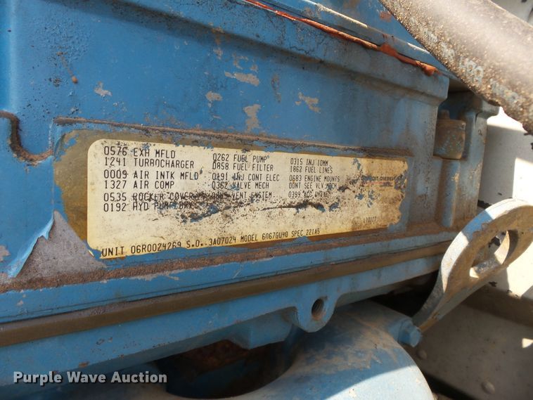 image for item DE8025 1990 Peterbilt 379 flatbed truck