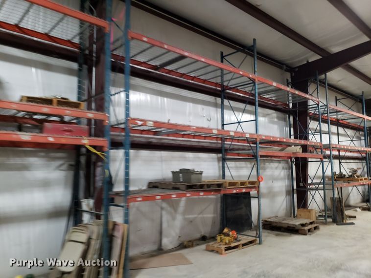 image for item IC9918 Pallet racking