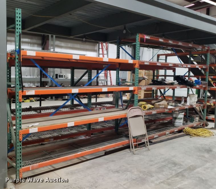 image for item IC9920 Pallet racking