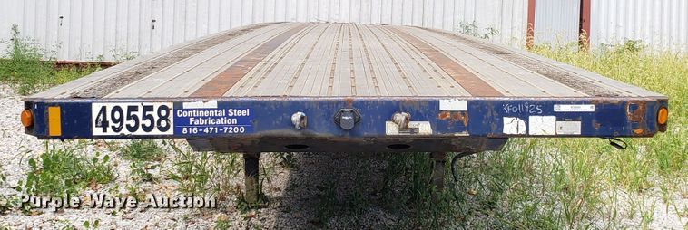 image for item IC9930 2006 Fontaine  flatbed trailer