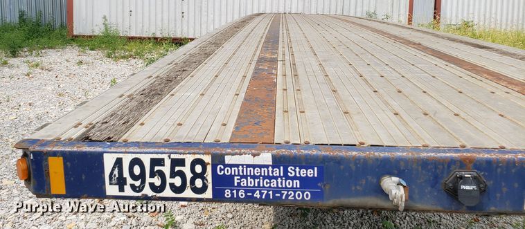 image for item IC9930 2006 Fontaine  flatbed trailer