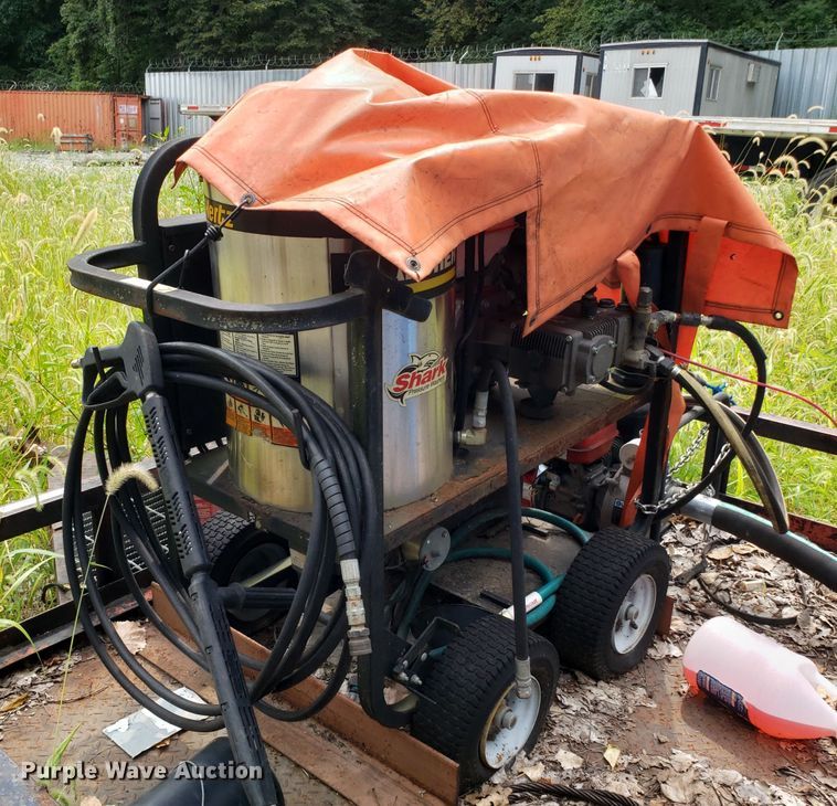 image for item IC9931 Karcher steam cleaner