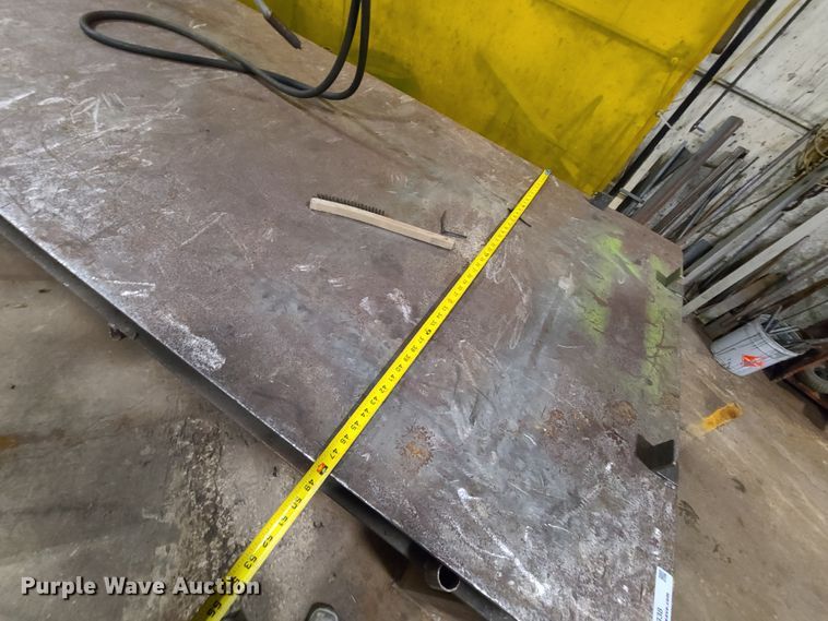 image for item IU9338 Welding station