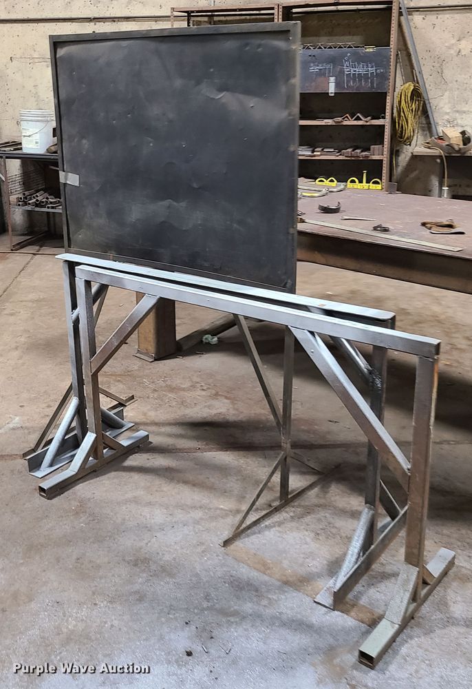 image for item IU9339 Welding station