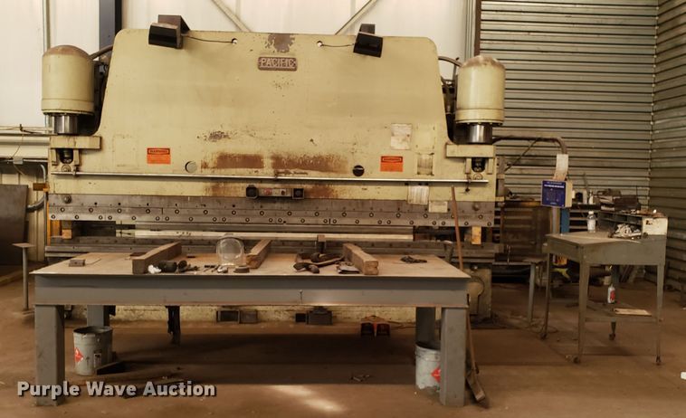 image for item IU9363 Pacific K400-16 hydraulic sheet metal brake